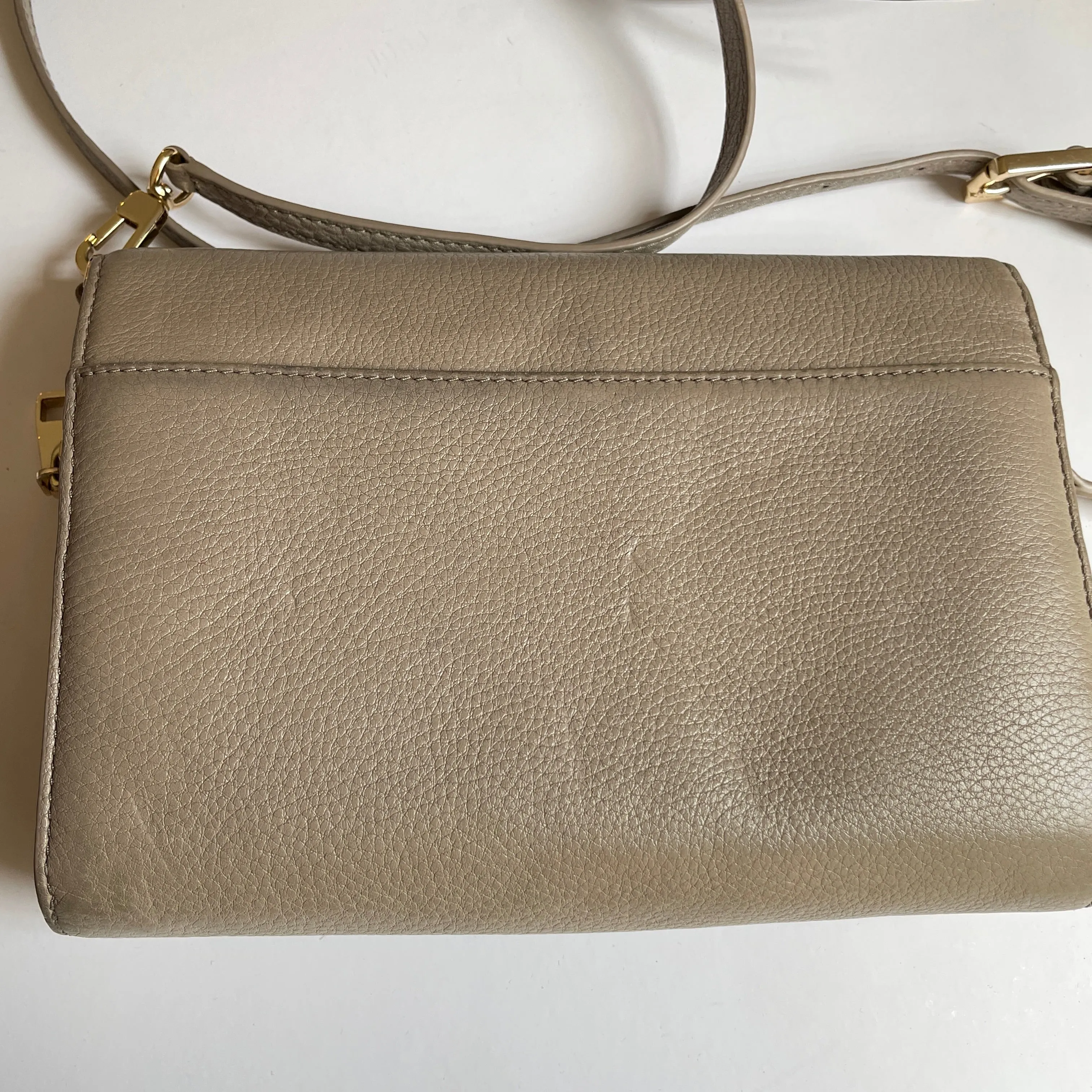 Tory Burch Grey Leather Bombe Flat Wallet Crossbody Bag | Pre Loved |