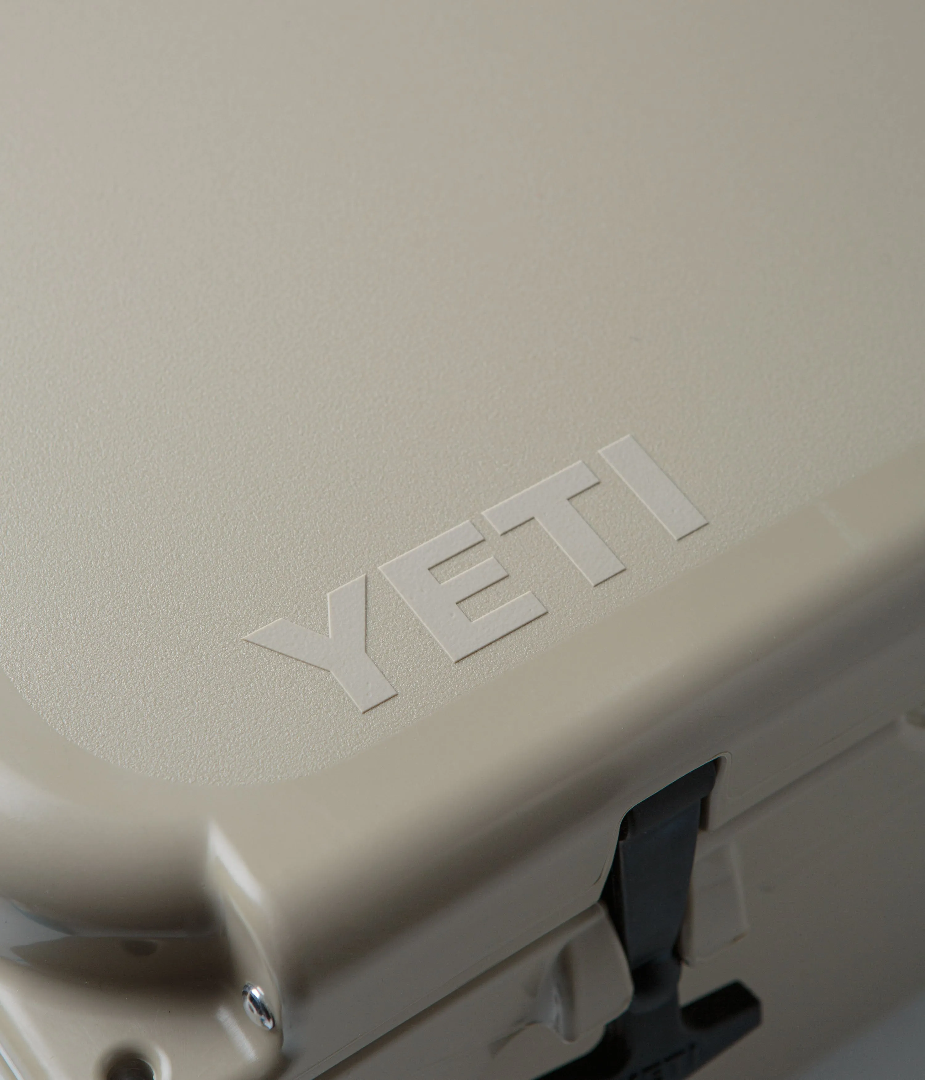 Yeti Tundra 45 Hard Cooler - Tan